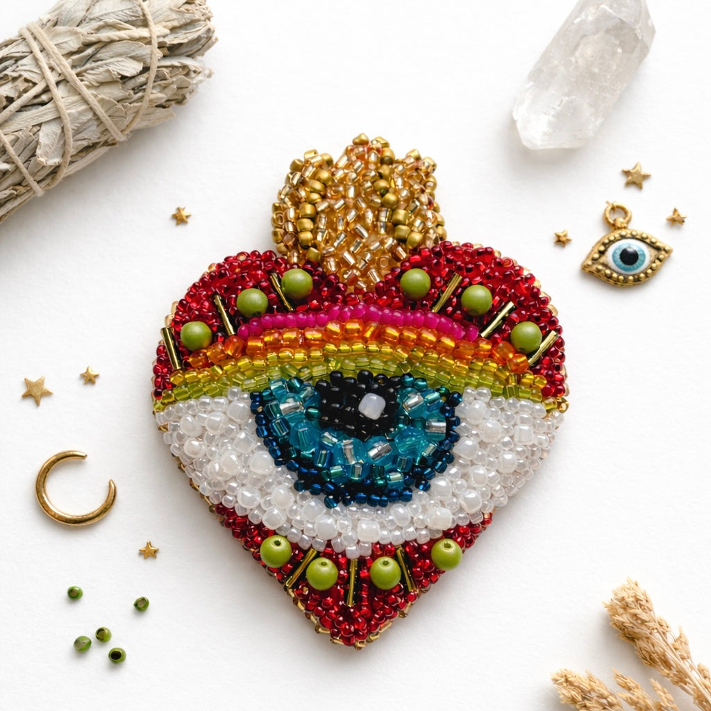 Broszka Serce z okiem