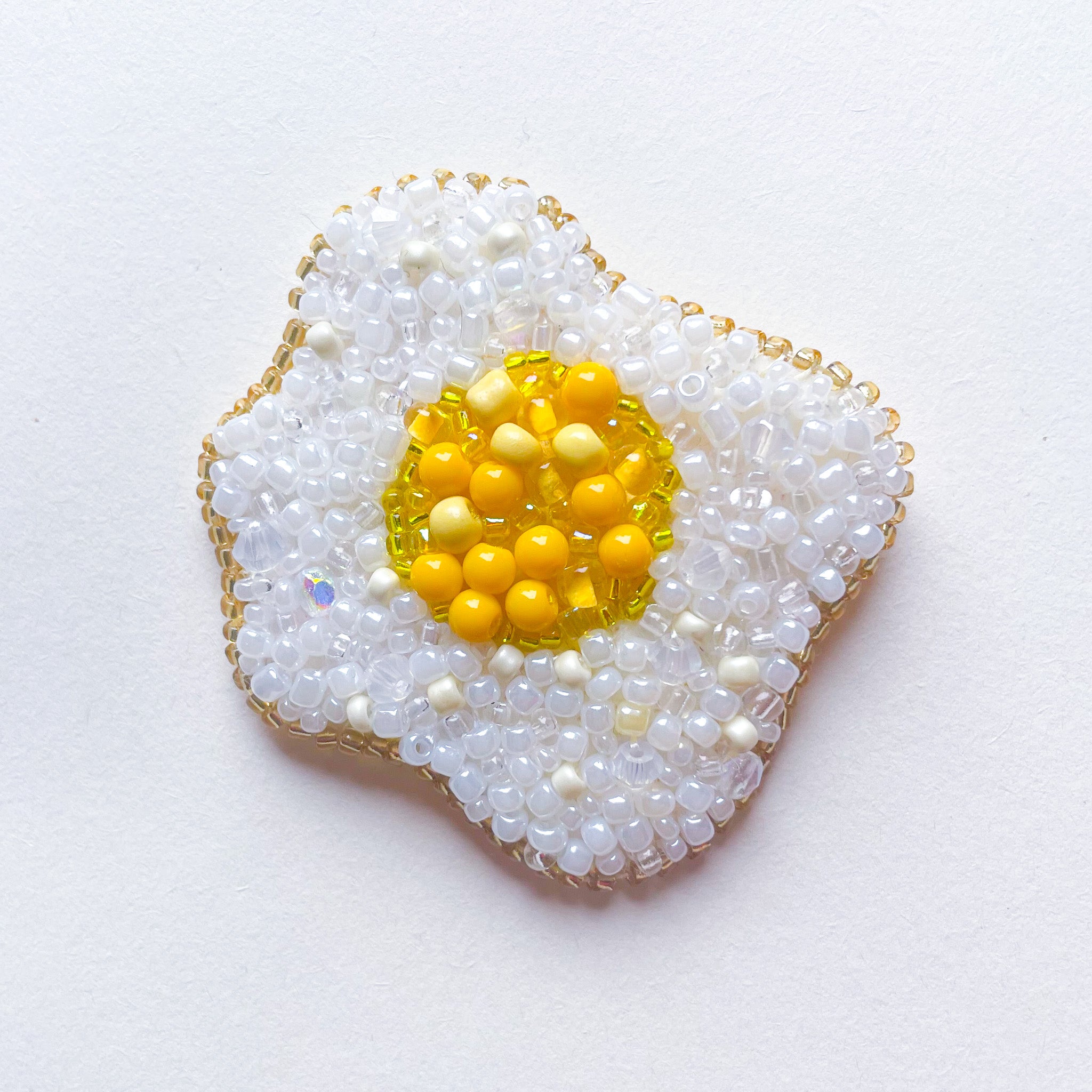 Jajko sadzone - broszka