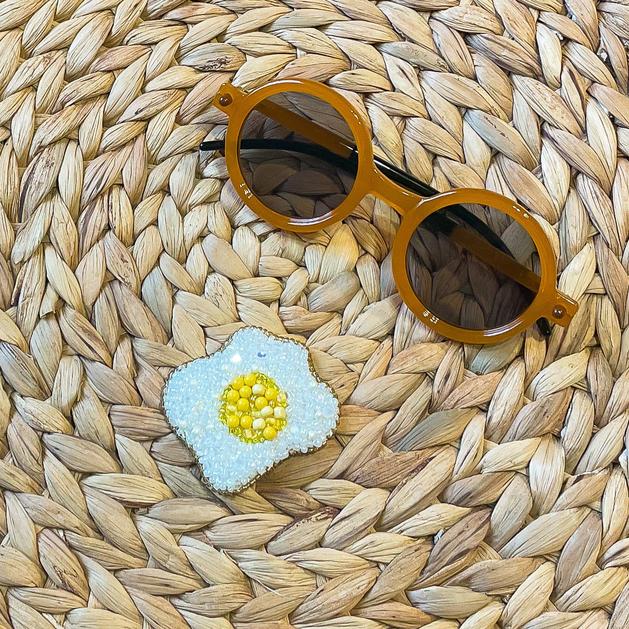 Jajko sadzone - broszka